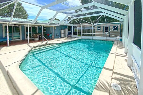 Outdoor pool, a heated pool