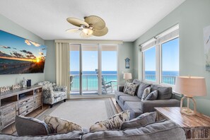 TV - 🌞Beachfront|Gulf Views|Pools|3BR Summerwind 804🌞 (Navarre Beach)