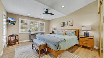 2 bedrooms, desk, iron/ironing board, free WiFi