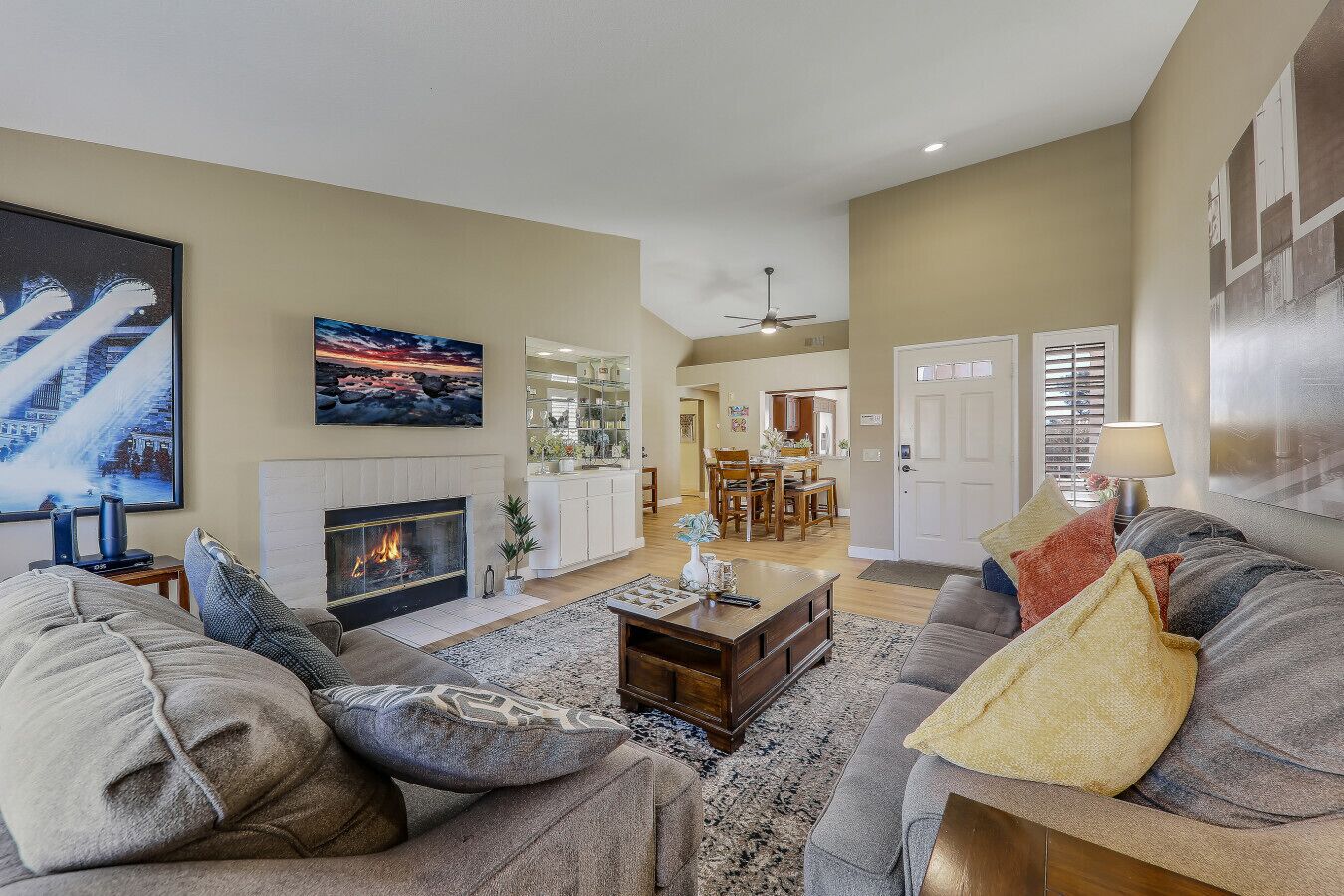 智能電視、壁爐