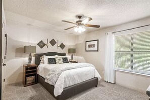 3 bedrooms, travel cot, WiFi, bed sheets