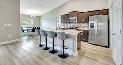 COZY HOME AWAY FROM HOME!