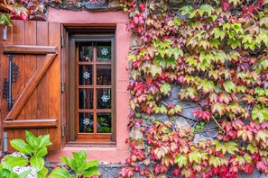 Exterior detail - Villa Achada da Mouca by Madeira Sun Travel (Santana)
