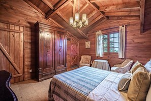 2 bedrooms, iron/ironing board, travel cot, free WiFi - Villa Achada da Mouca by Madeira Sun Travel (Santana)