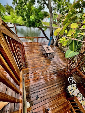 Outdoor dining - Water-front home with Gulf access, come stay at “El Logrado” at the Gulf (Hudson)