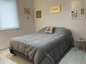 2 habitaciones, tabla de planchar con plancha y wifi gratis 