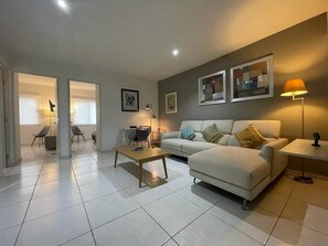 Apartment | Living area