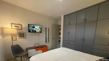 Apartment | 2 bedrooms, iron/ironing board, free WiFi