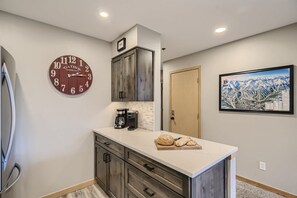 Interior - Ski In/Ski Out | Heart of Breck | Tyra 334 (Breckenridge)