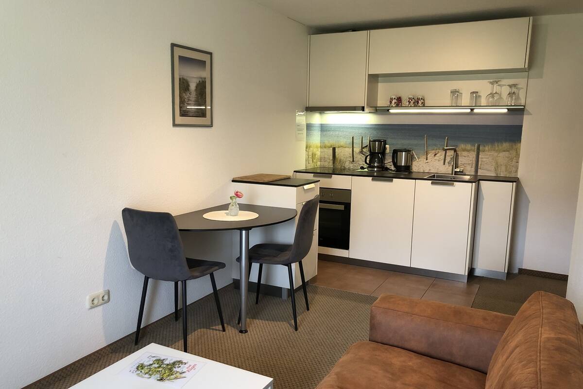 Apartment | Eigene Küche | Kühlschrank, Ofen, Herdplatte, Toaster