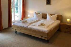 Apartment | Individually decorated, individually furnished, free WiFi, bed sheets - Gut Vorwerk (Sagard)