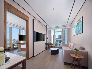 ห้องจูเนียร์สวีท, เตียงคิงไซส์ 1 เตียง | เครื่องนอนระดับพรีเมียม, ผ้านวมขนเป็ด, มินิบาร์ฟรีบางอย่าง