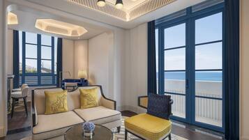 ์ค์ํธ, ํน์ฌ์ด์ฆ์นจ๋ 1๊ฐ, ๋ฐ๋ค ์ ๋ง | ๊ฑฐ์ค ๊ณต๊ฐ | ์ผ์ด๋ธ ์ฑ๋ ์์ฒญ์ด ๊ฐ๋ฅํ 55์ธ์น LCD TV