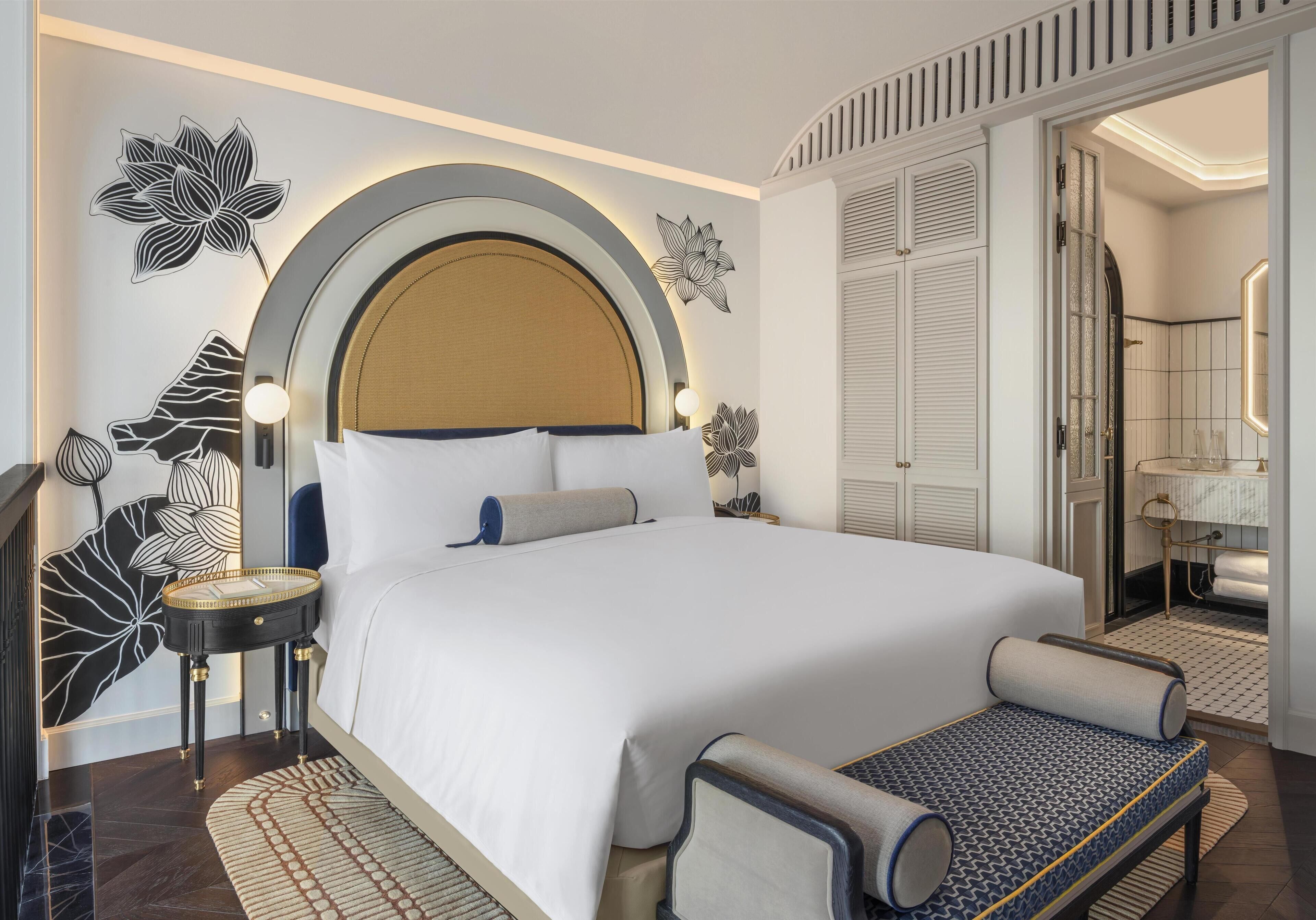 Suite, 1 King Bed, Ocean View