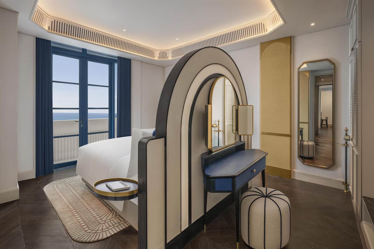 Suite, 1 King Bed, Ocean View | In-room safe, desk, laptop workspace, iron/ironing board