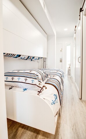 1 chambre, bureau, Wi-Fi gratuit, draps fournis