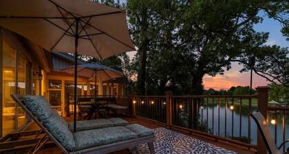 Lakefront Getaway on Boone Lake – Sleeps 8+ • Hot Tub • Dock • Fire Pit • Kayaks