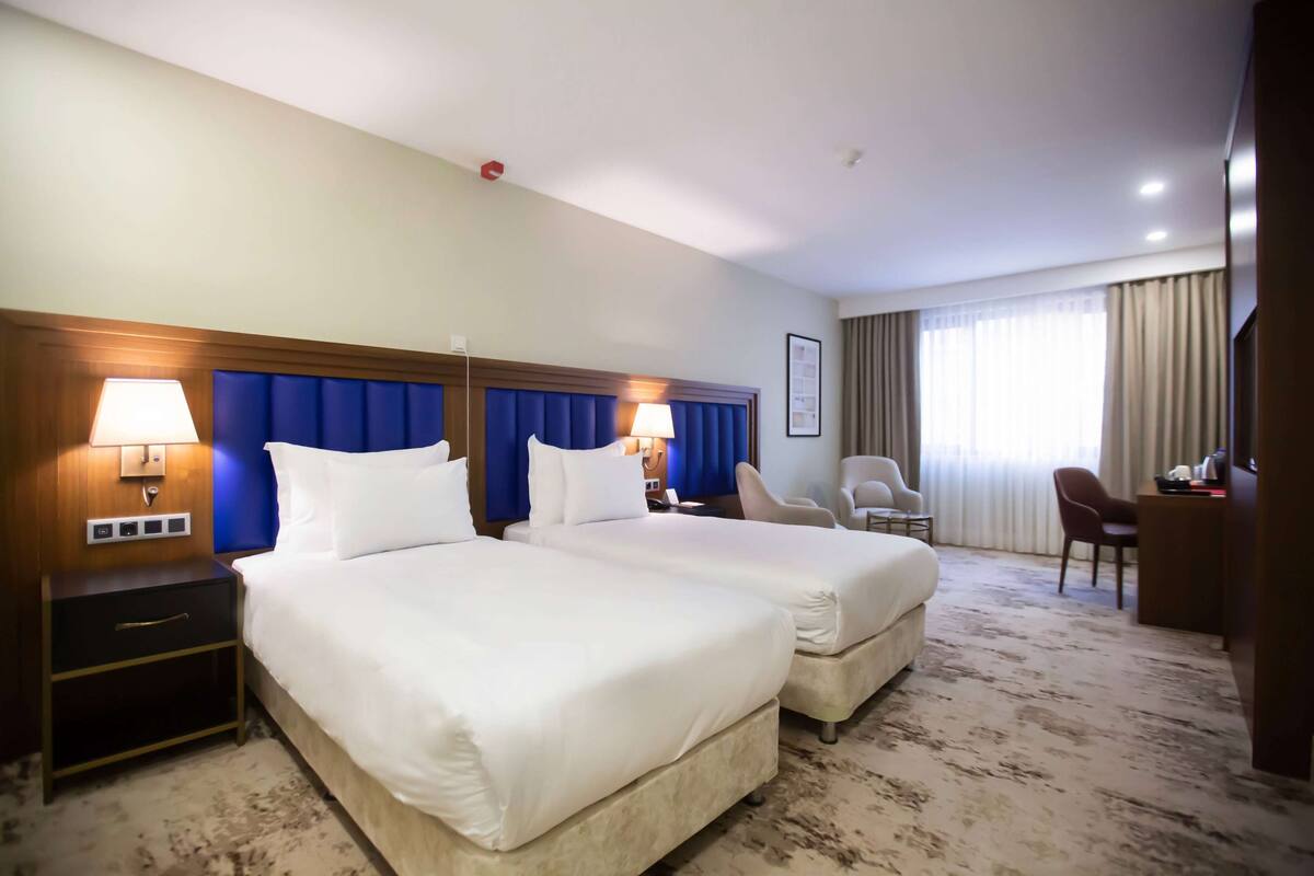 Chambres insonorisées, Wi-Fi gratuit, draps fournis