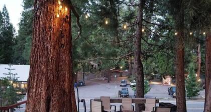 The Hawk’s Nest is the perfect location for a romantic getaway or a small family vacation