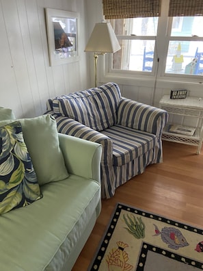 Smart TV - Dog-friendly Vintage Dewey Beach Cottage - just 110 steps from beach! (Dewey Beach)