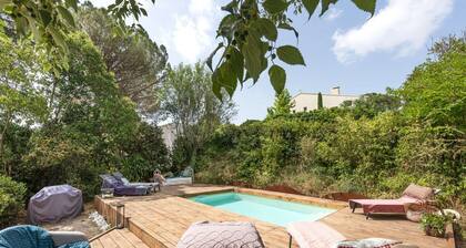 La Coursive : belle maison de standing avec piscine