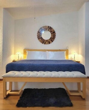 1 bedroom, desk, iron/ironing board, free WiFi