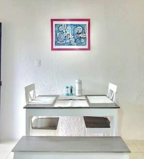 Dining - Spacious Condo With King Size Bed And Skyline Views Of Oaxaca! (Oaxaca de Juárez)