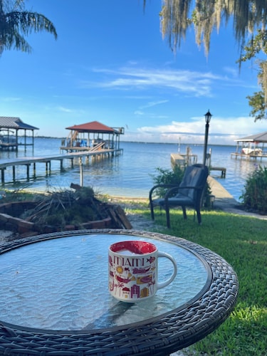 Bella’s bungalows on Lake June in Winter