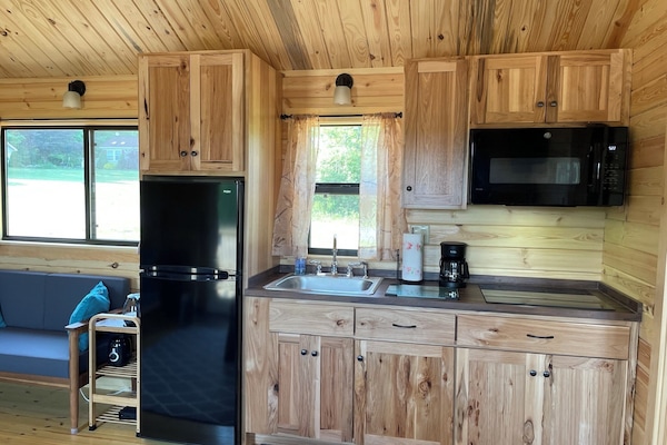Hilltop Cabin B Kitchen