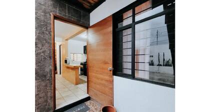 Luxurious Two Bedroom Apartment Near Zocalo!