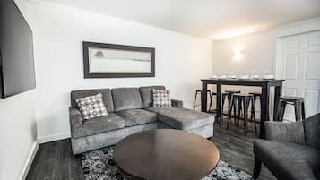 Condo | Living area | 40-inch flat-screen TV with cable channels, TV
