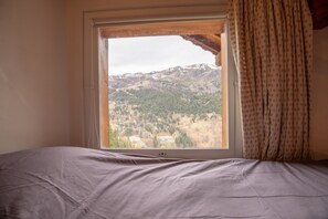 3 soverom, strykejern/-brett, wi-fi og sengetøy