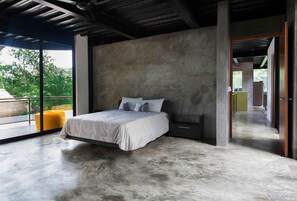 Design Villa, 4 Bedrooms | 4 bedrooms, individually decorated, free WiFi, bed sheets