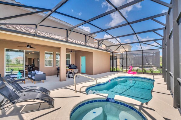 Indoor pool, outdoor pool