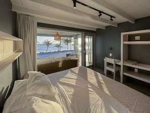 Sea House | Minibar, individually furnished, soundproofing, free cots/infant beds - Club de Mar Condo Hotel (Amontada)