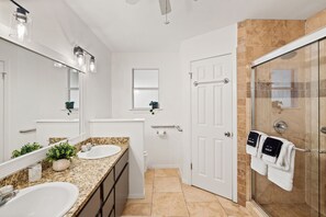 Shower, towels - Pool & Hot Tub / Gameroom / North Austin / Domain (Austin)