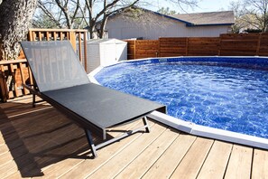 Outdoor spa tub - Pool & Hot Tub / Gameroom / North Austin / Domain (Austin)