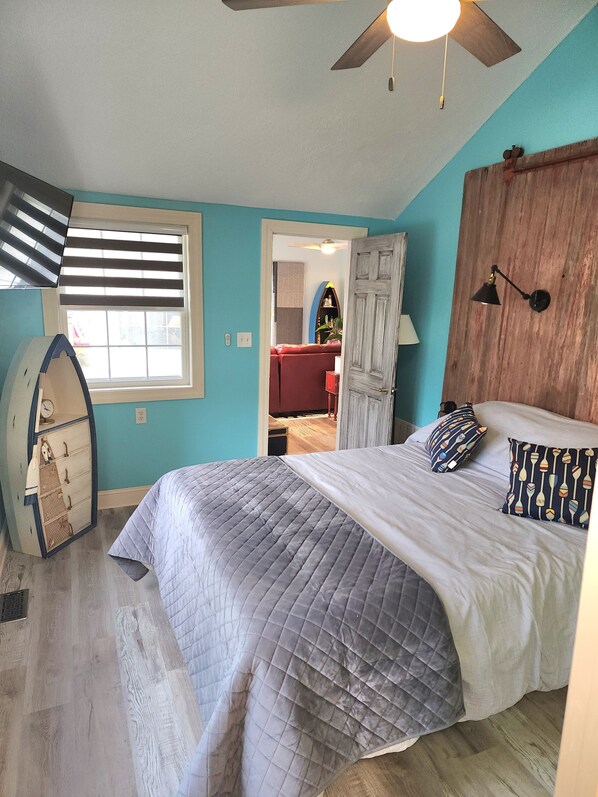 3 bedrooms, desk, travel cot, free WiFi