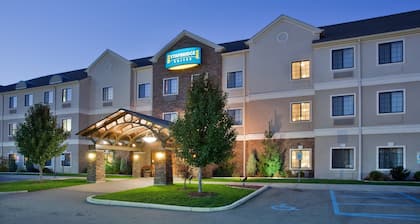 Studio | Free Breakfast. Indoor Pool