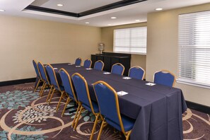 Meeting facility - Studio | Outdoor Pool + Free Breakfast Buffet (Dallas)
