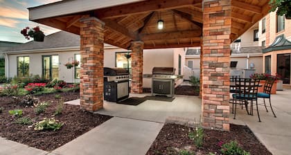 King Suite | Free Breakfast. Pool and Hot Tub