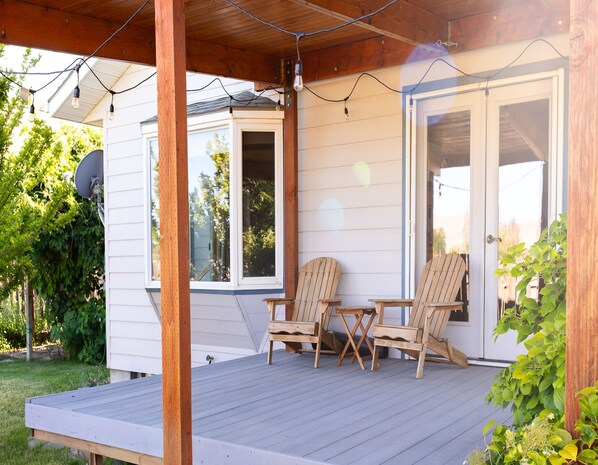 Terrace/patio - Pet-Friendly Home W/ Fenced Backyard Near the Heart of Downtown - Sleeps 6! (Baker City)