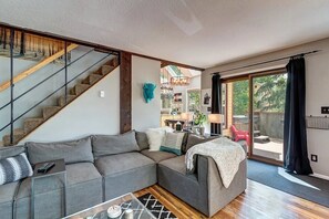 Télévision, cheminée