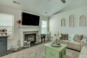 Smart TV, fireplace, offices, printers