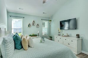 3 chambres, bureau, fer et planche à repasser, accès au Wi-Fi (inclus)