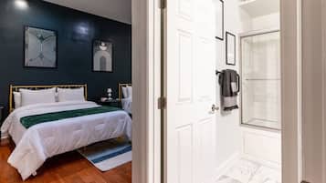 2 Schlafzimmer, Schreibtisch, Bügeleisen/Bügelbrett, WLAN