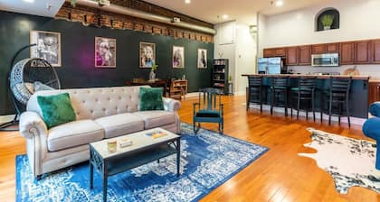 Jump right into the heart of Downtown Knoxville