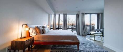 4 habitaciones, tabla de planchar con plancha y wifi