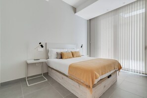 2 Schlafzimmer, Schreibtisch, Bügeleisen/Bügelbrett, WLAN