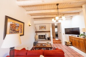 Fernseher, Kamin